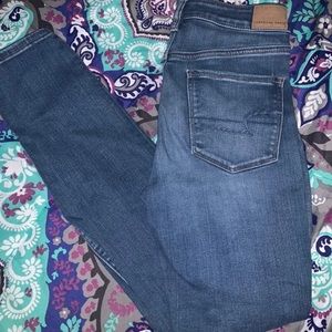 AE high waisted Jeans